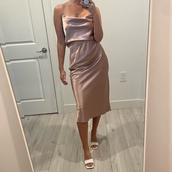 Bardot Revolve Two Piece Set - Picture 5 of 13